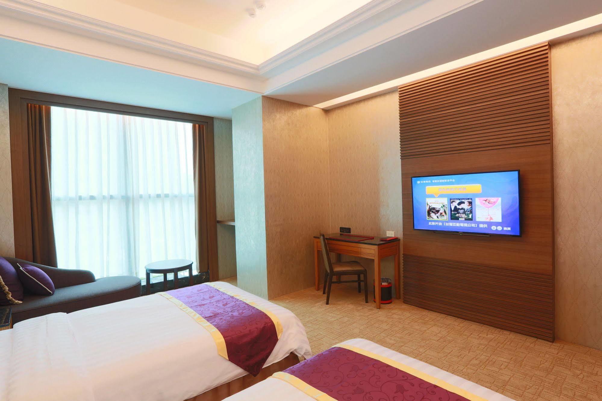 Happiness Inn Hotel Синьчжуан Экстерьер фото